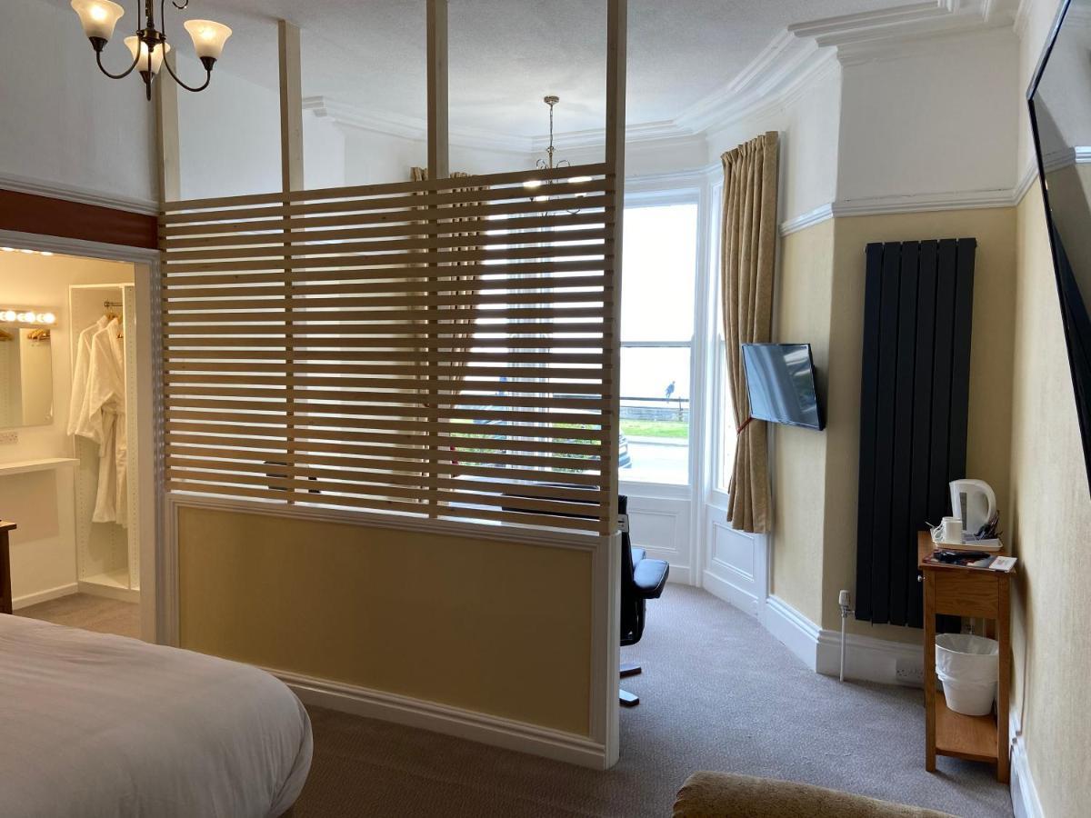 Отель The Shelbourne (Adults Only) Лландидно Экстерьер фото
