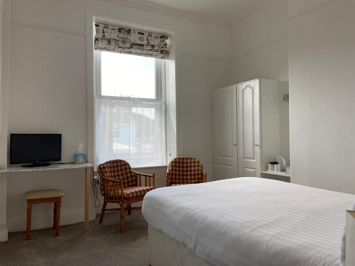 Отель The Shelbourne (Adults Only) Лландидно Экстерьер фото