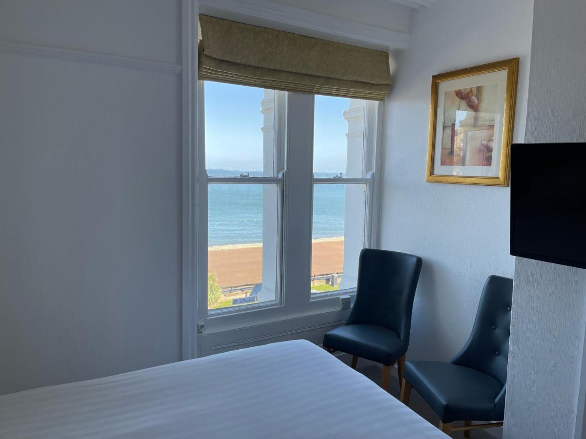 Отель The Shelbourne (Adults Only) Лландидно Экстерьер фото